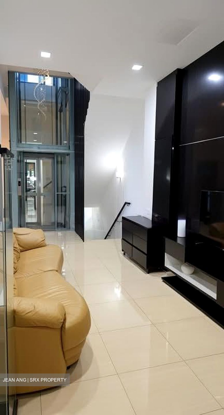 Kismis Residence (D21), Terrace #588734461